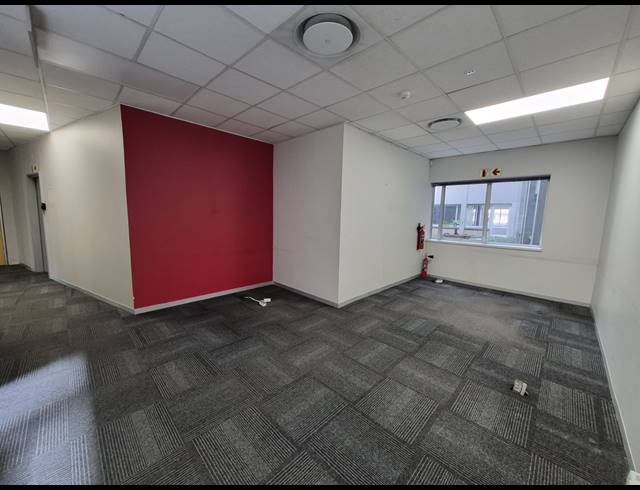 1,320M² OFFICE TO LET IN SANDTON CENTRAL